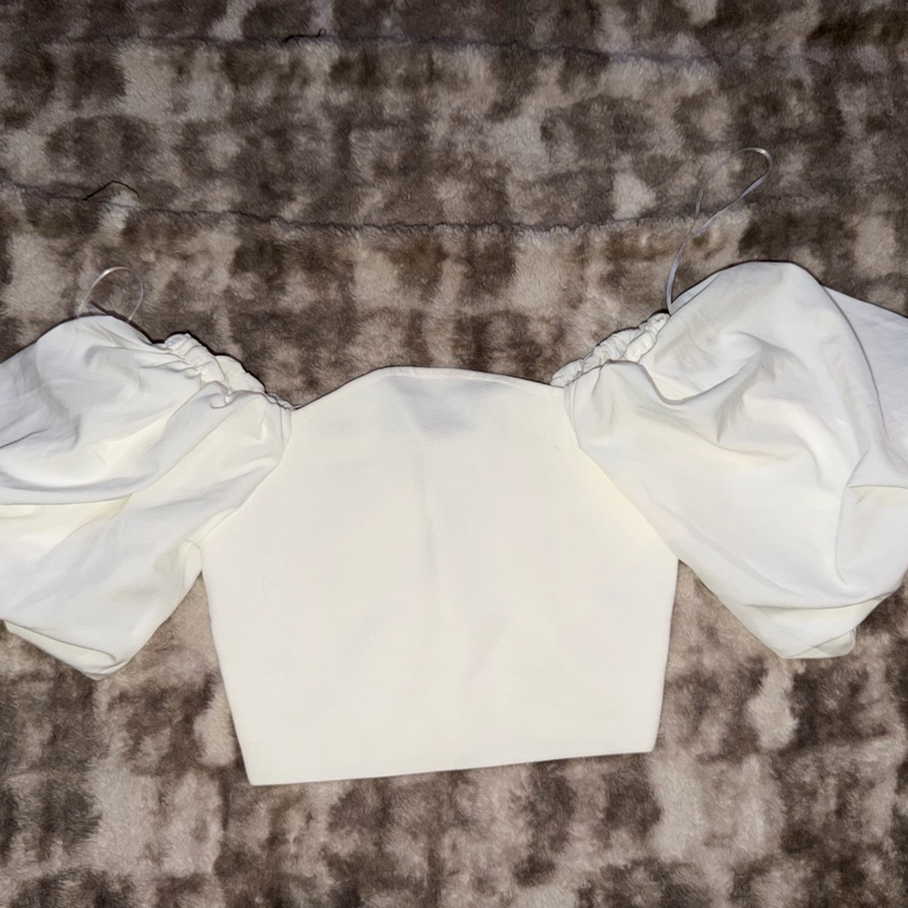 Astr Cream Puff Sleeve Blouse